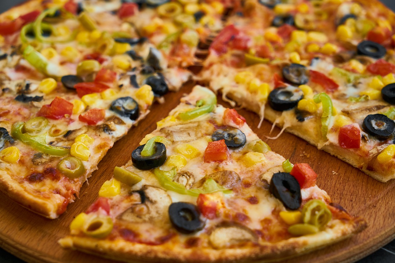 pizza, pastry, cheese-4500786.jpg